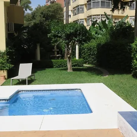Center 6-8 Persons-beach At 100m -parking Apartment Marbella
