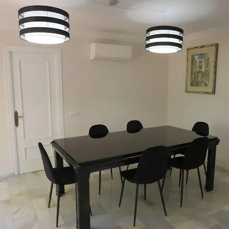 Apartment Center 6-8 Persons-beach At 100m -parking Marbella