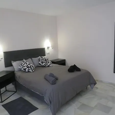 Apartment Center 6-8 Persons-beach At 100m -parking