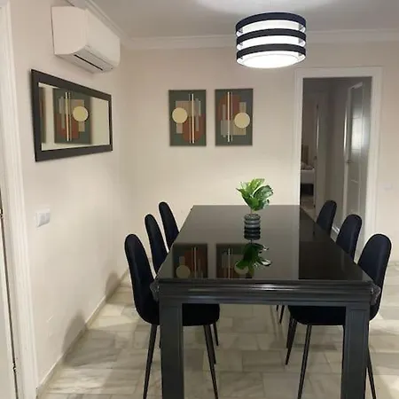 Apartment Center 6-8 Persons-beach At 100m -parking *