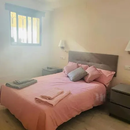 Center 6-8 Persons-beach At 100m -parking Apartment *