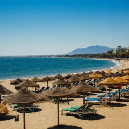 Center 6-8 Persons-beach At 100m -parking Apartment *