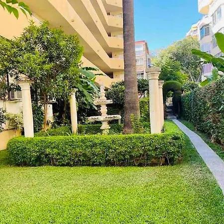 Apartment Center 6-8 Persons-beach At 100m -parking